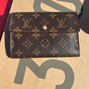Louis Vuitton authentic